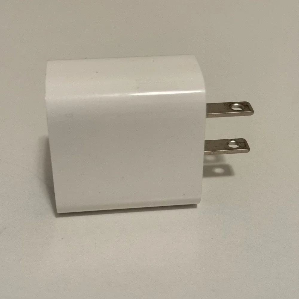 Genuine Apple A2305 MHJA3AM/A 20W USB-C Power Adapter White Oem